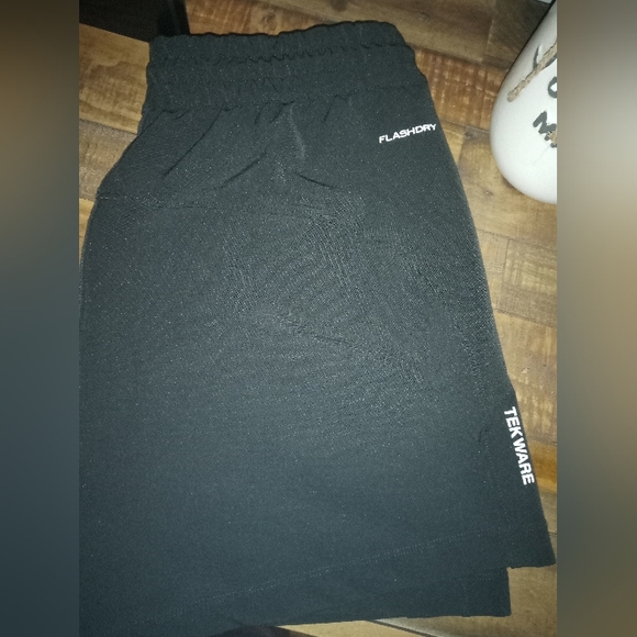The North Face shorts - Picture 2 of 3